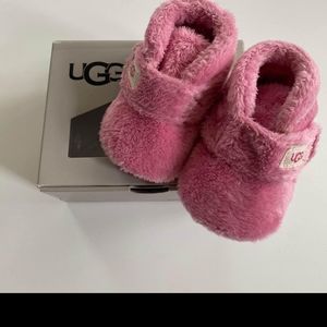 Ugg bixbie size 1